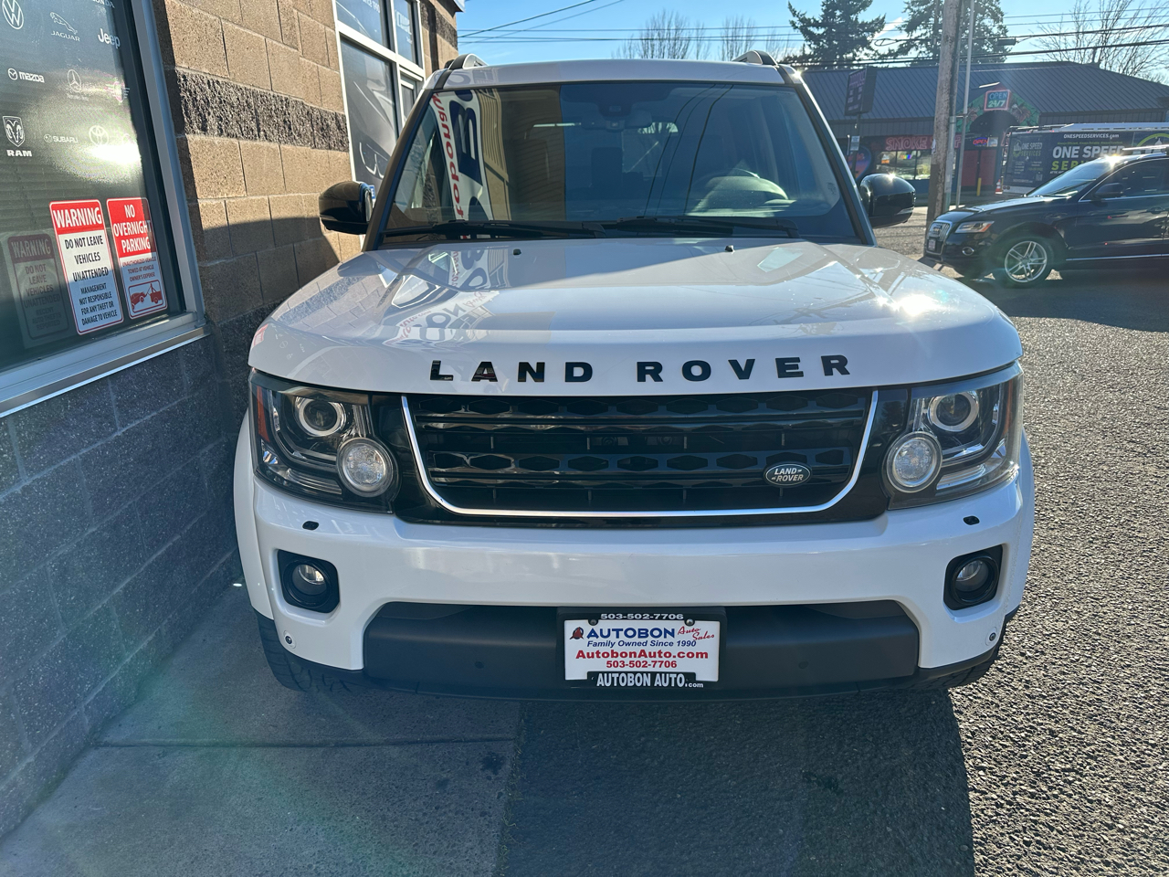 Land Rover LR4 4WD 4dr LUX 2015