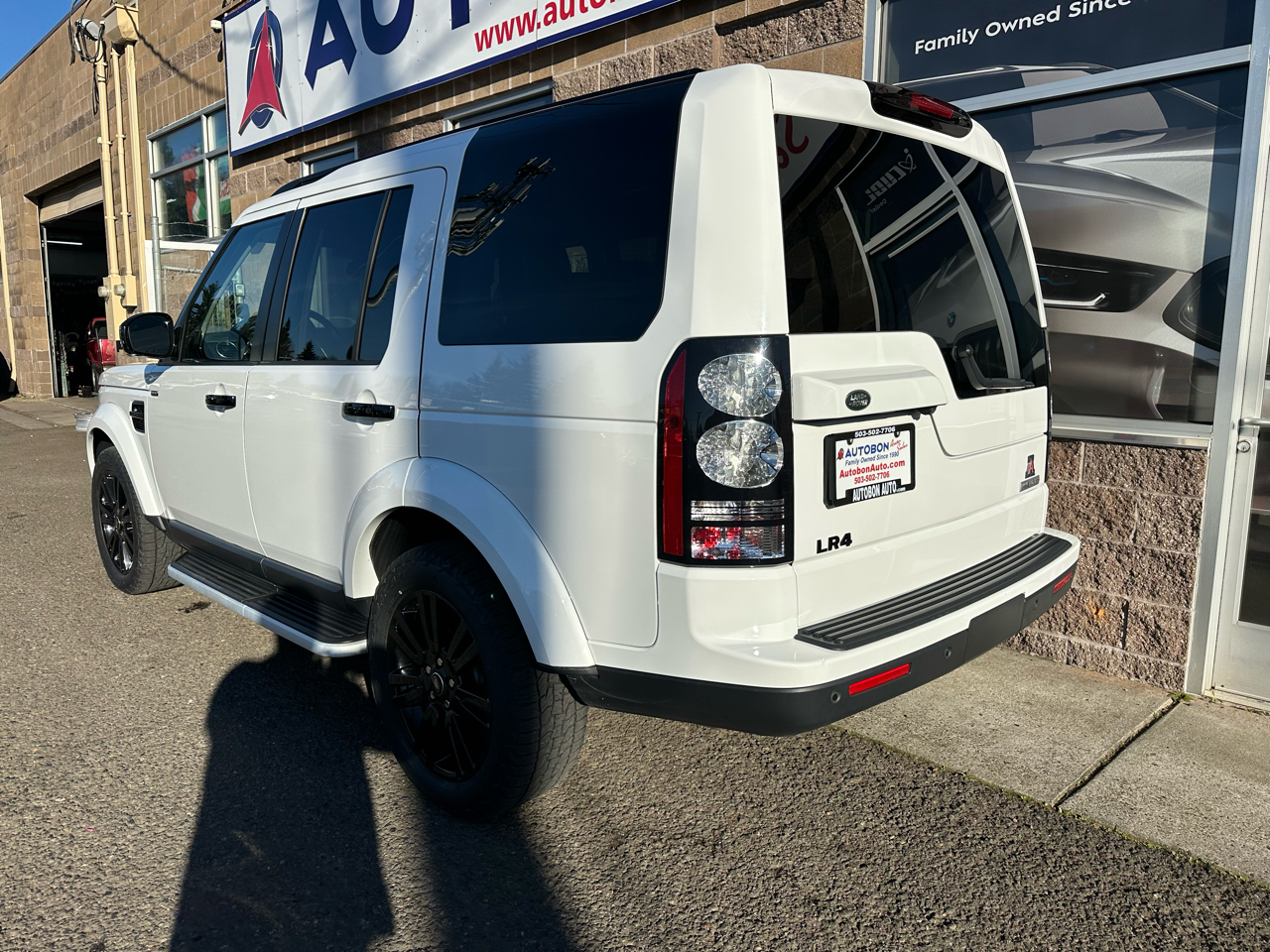 Land Rover LR4 4WD 4dr LUX 2015