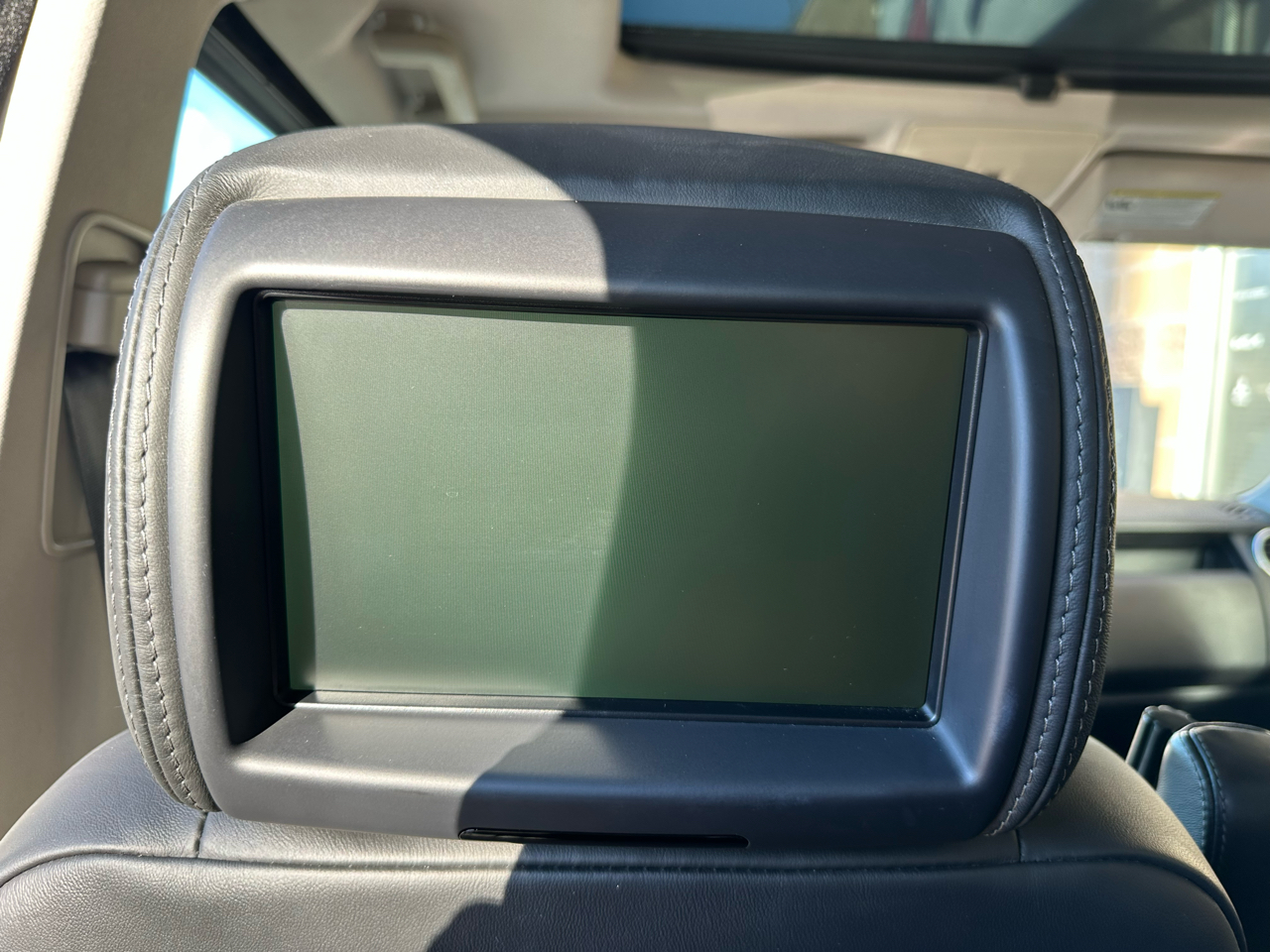 Land Rover LR4 4WD 4dr LUX 2015