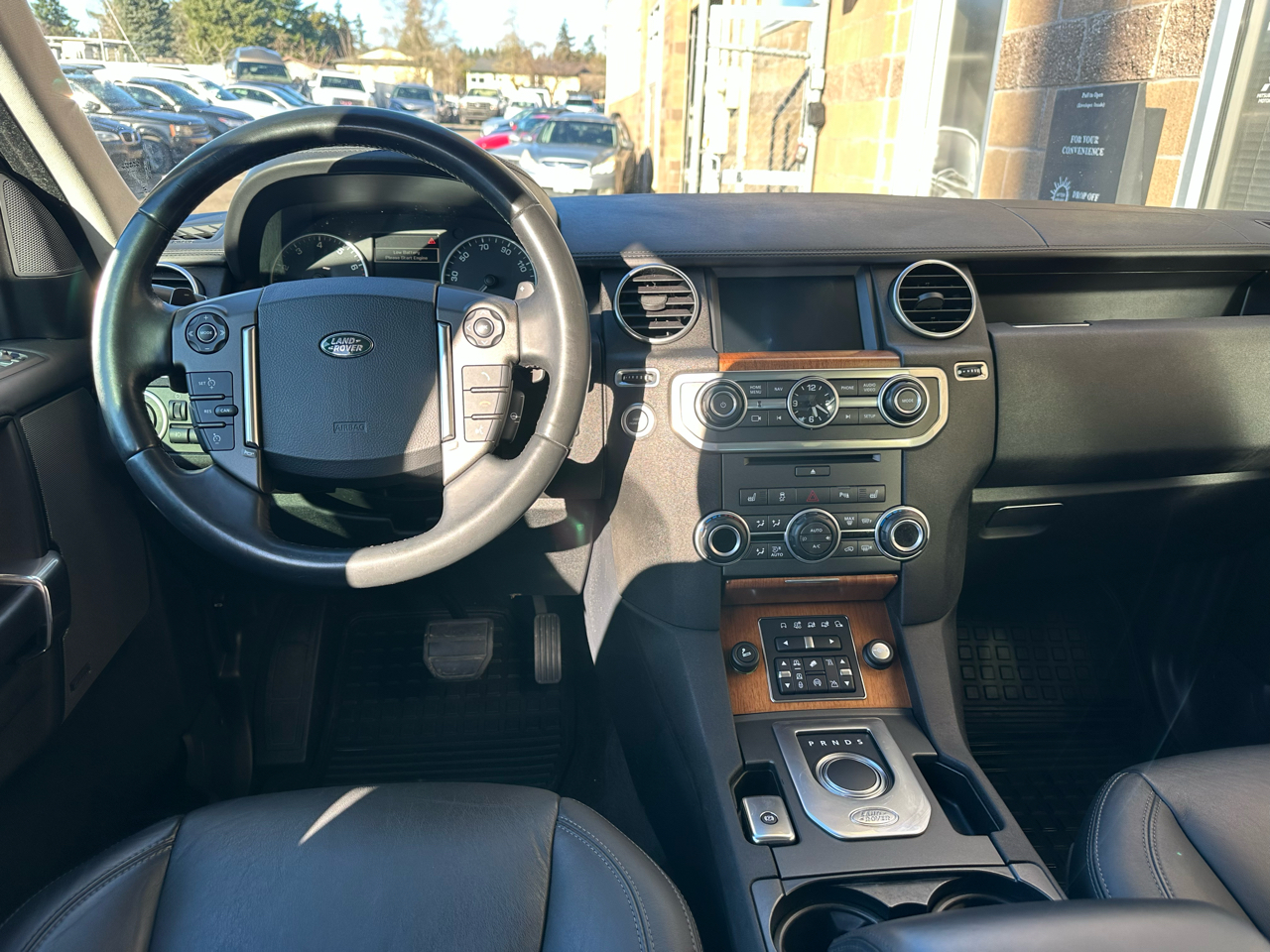 Land Rover LR4 4WD 4dr LUX 2015