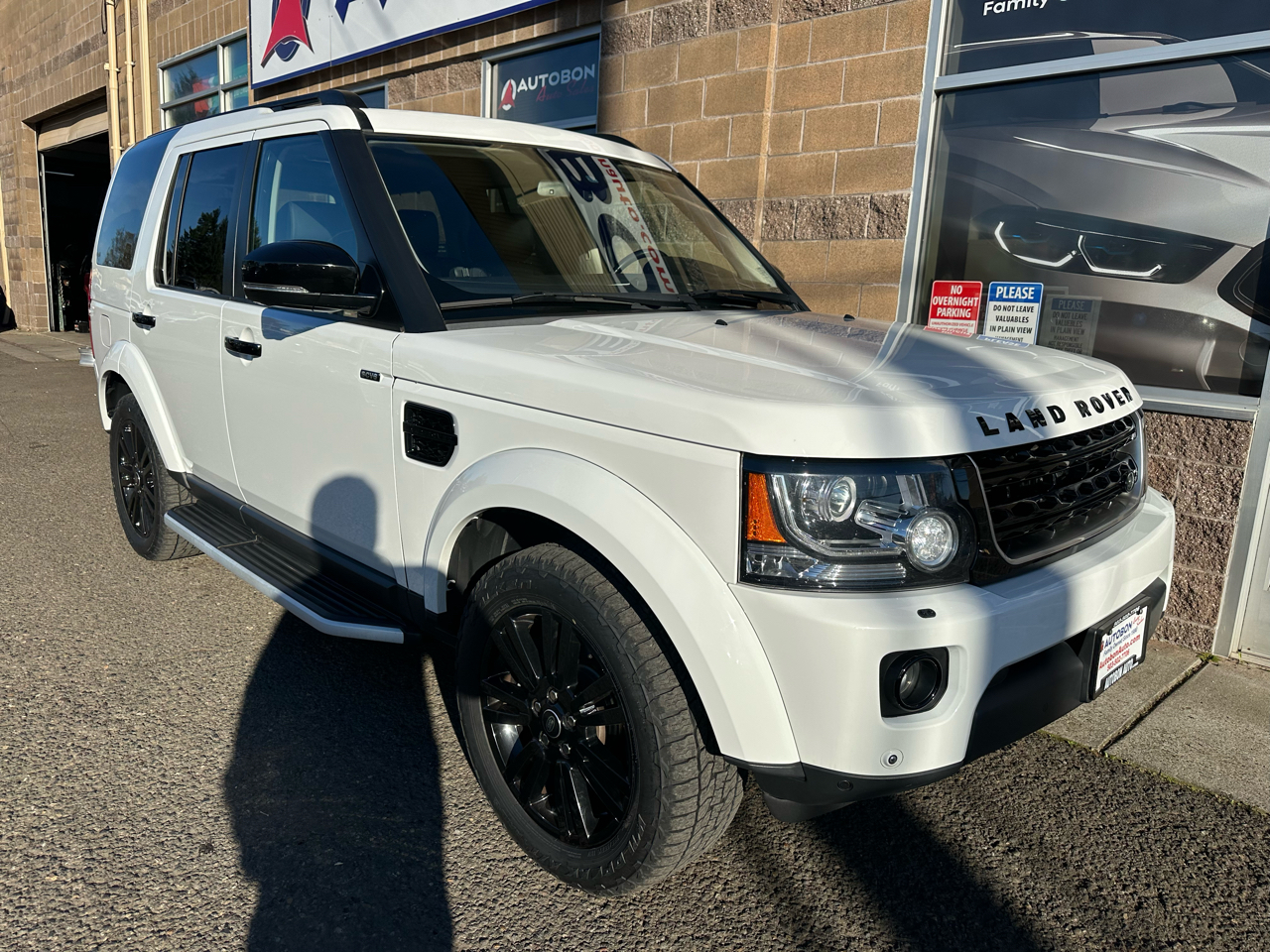 Land Rover LR4 4WD 4dr LUX 2015