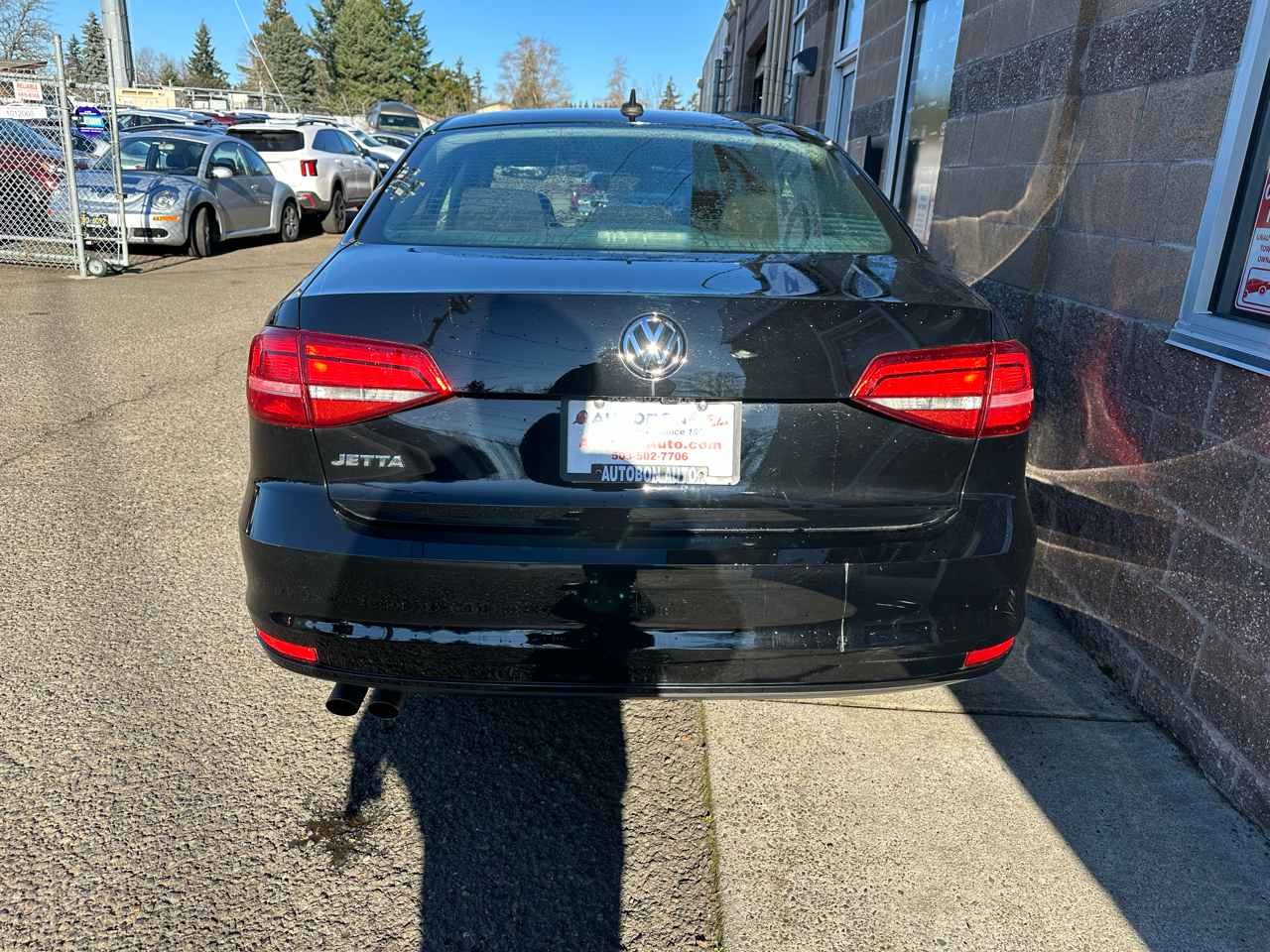 Volkswagen Jetta Sedan 4dr Man 2.0L S 2015