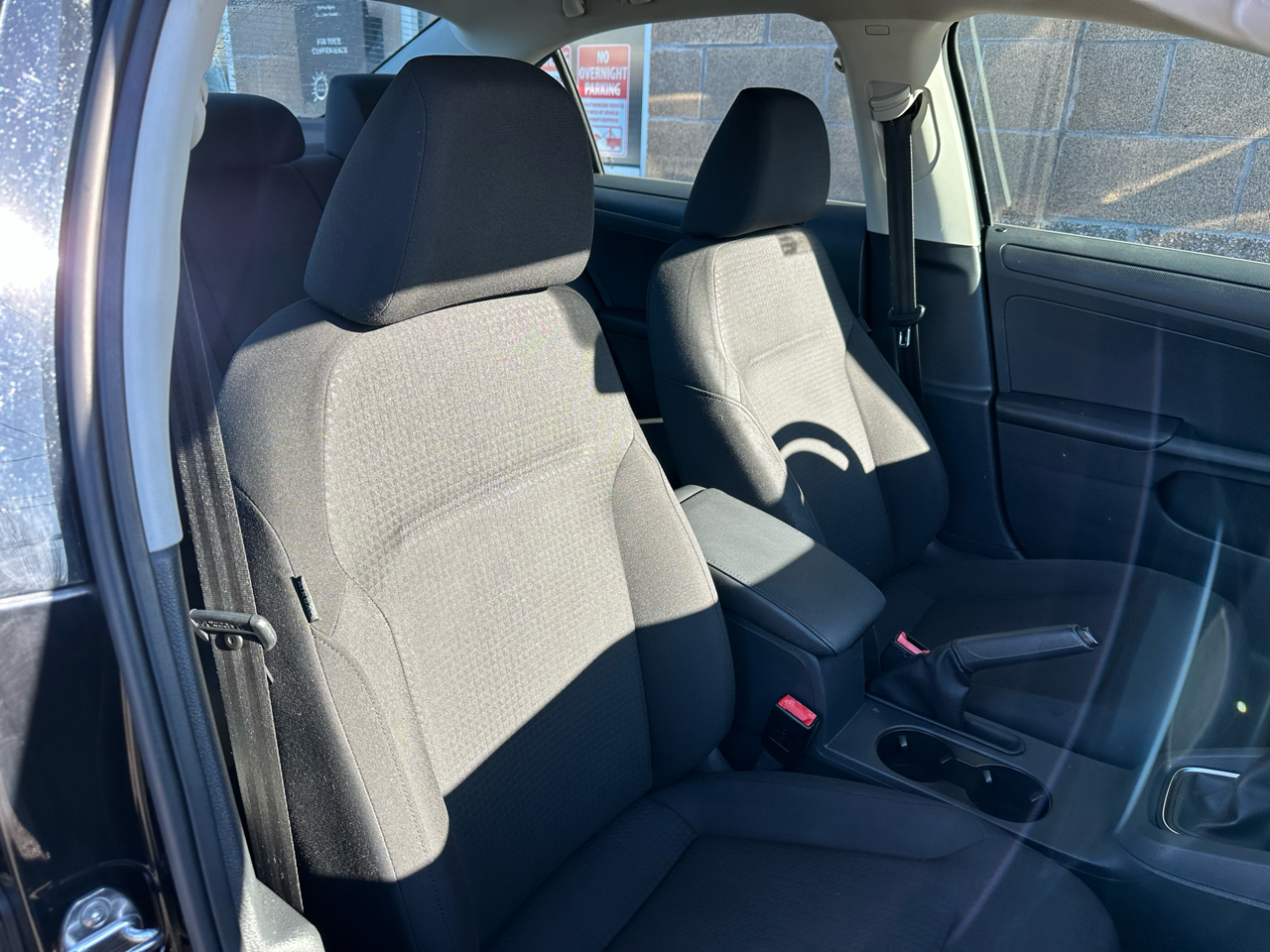 Volkswagen Jetta Sedan 4dr Man 2.0L S 2015