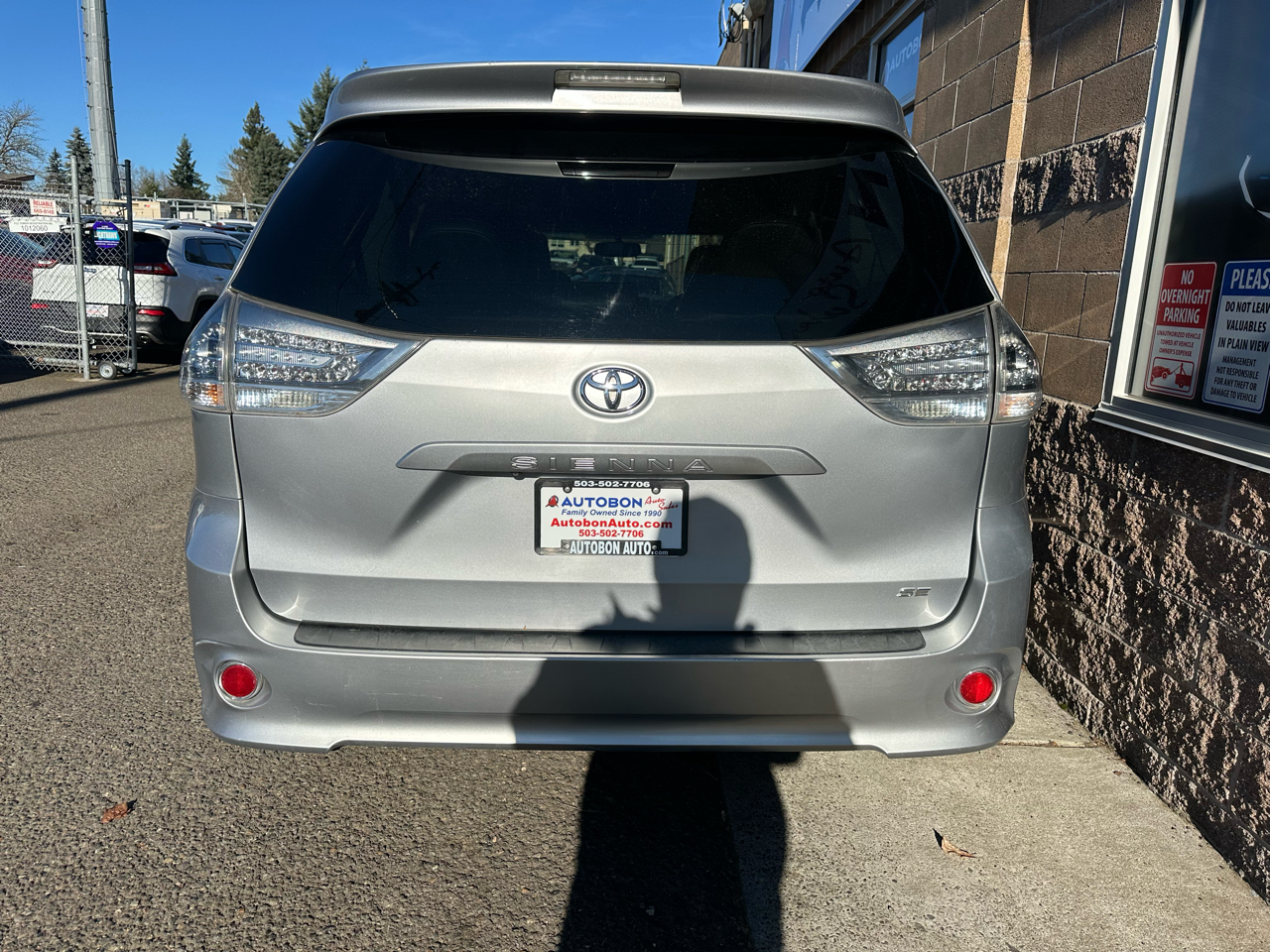 Toyota Sienna 5dr 8-Pass Van SE FWD (Natl) 2015
