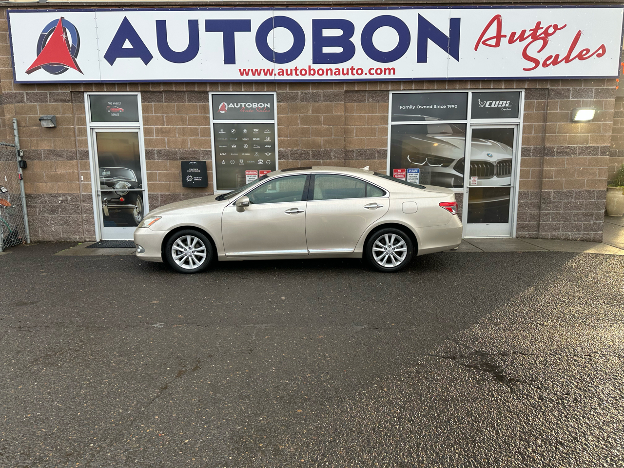Lexus ES 350 4dr Sdn 2010