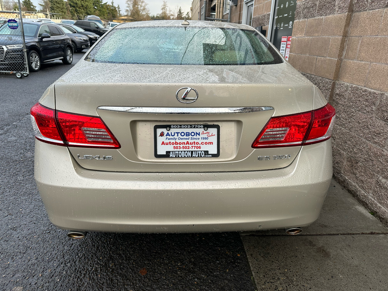 Lexus ES 350 4dr Sdn 2010