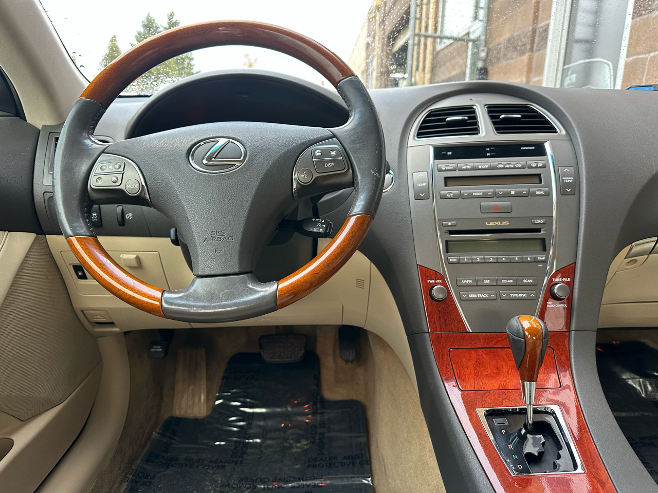 Lexus ES 350 4dr Sdn 2010