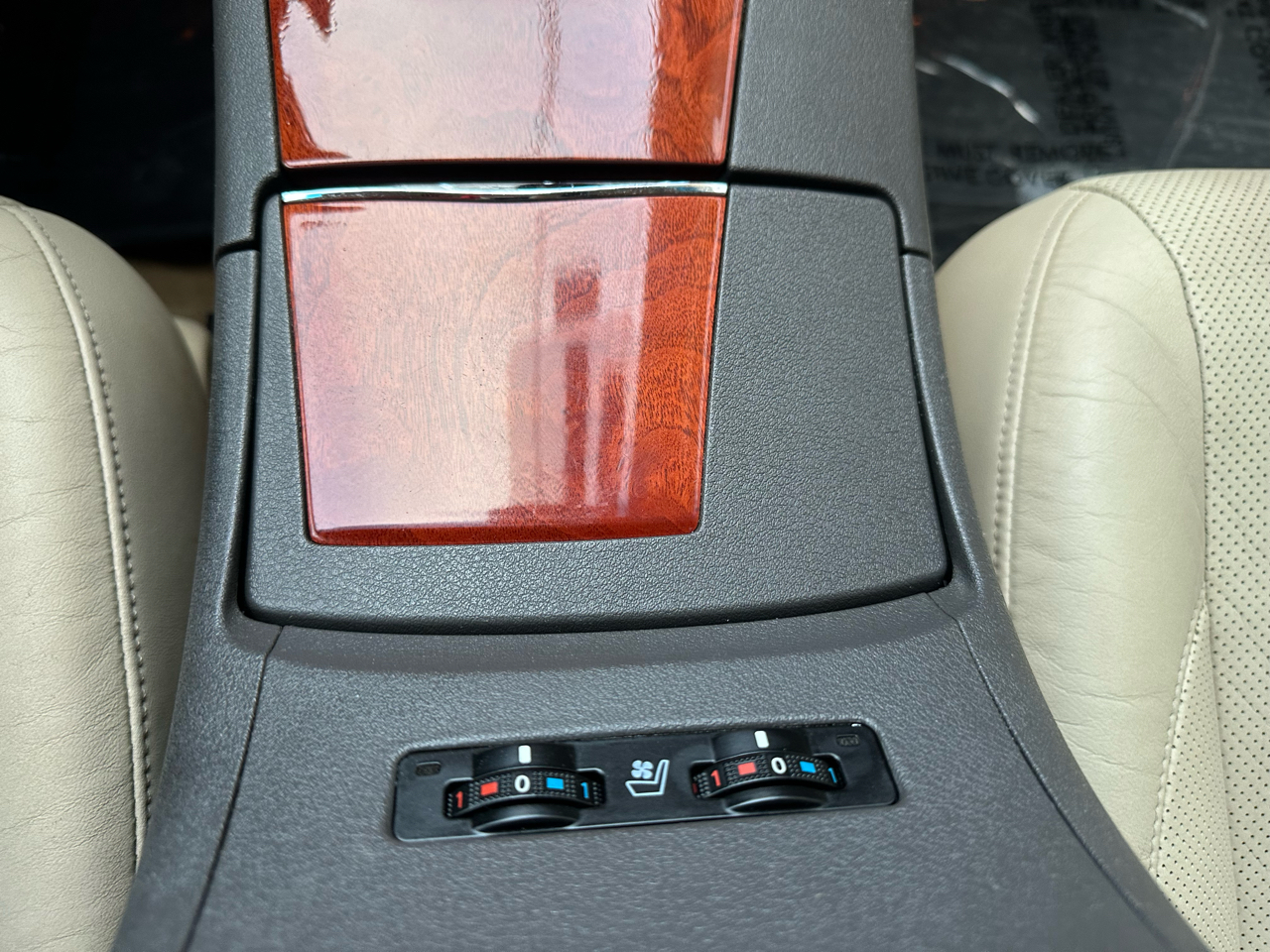 Lexus ES 350 4dr Sdn 2010