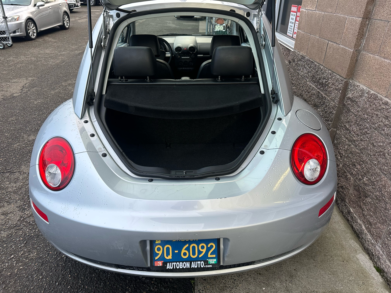 Volkswagen New Beetle Coupe 2dr TDI Manual 2006