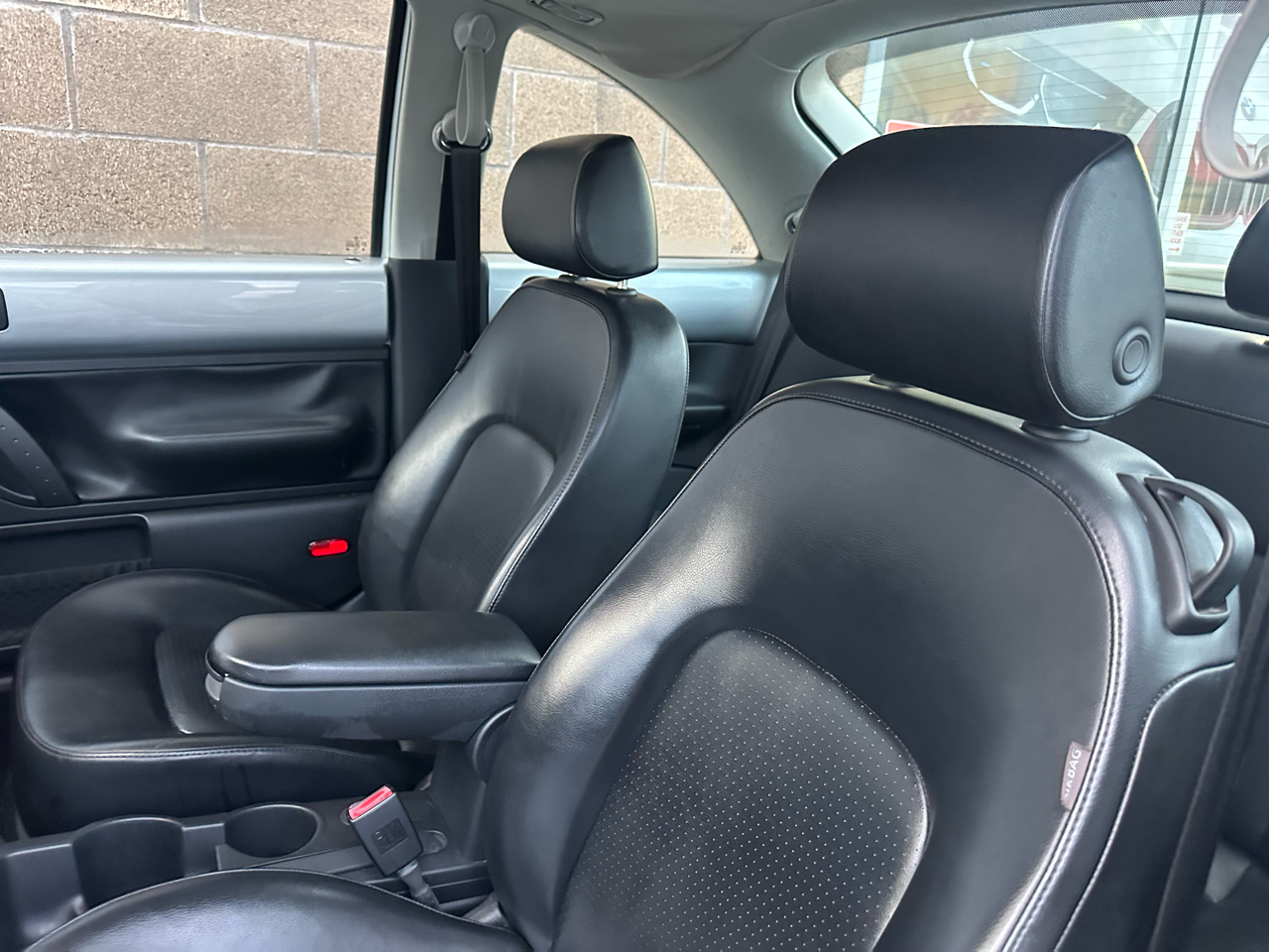 Volkswagen New Beetle Coupe 2dr TDI Manual 2006