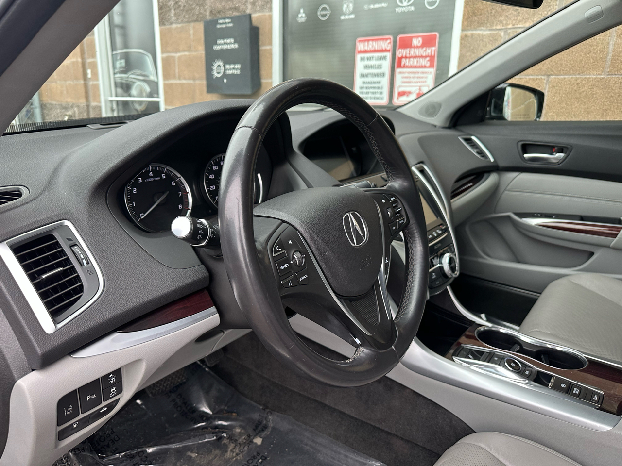 Acura TLX 4dr Sdn SH-AWD V6 Advance 2016
