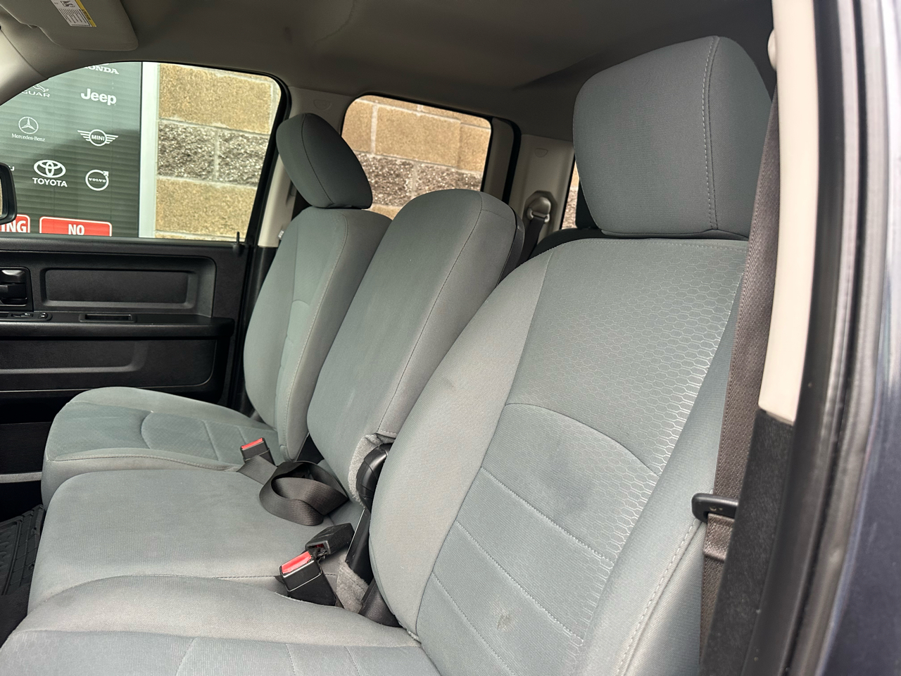 RAM 1500 Classic Express 4x2 Quad Cab 6'4" Box 2019