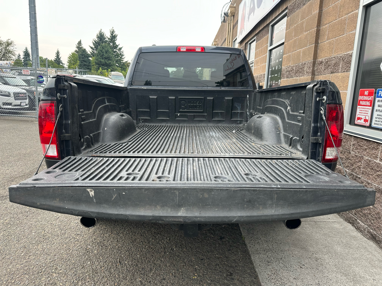 RAM 1500 Classic Express 4x2 Quad Cab 6'4" Box 2019