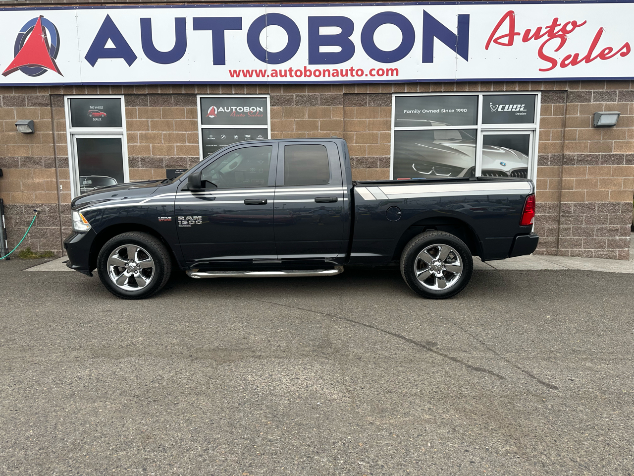 RAM 1500 Classic Express 4x2 Quad Cab 6'4" Box 2019