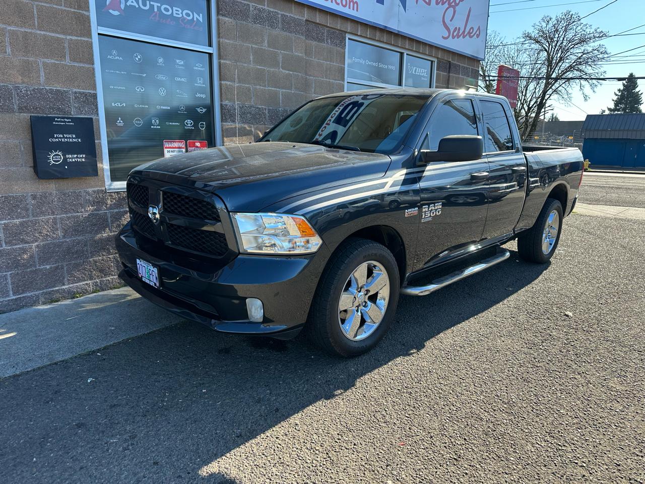 RAM 1500 Classic Express 4x2 Quad Cab 6'4" Box 2019