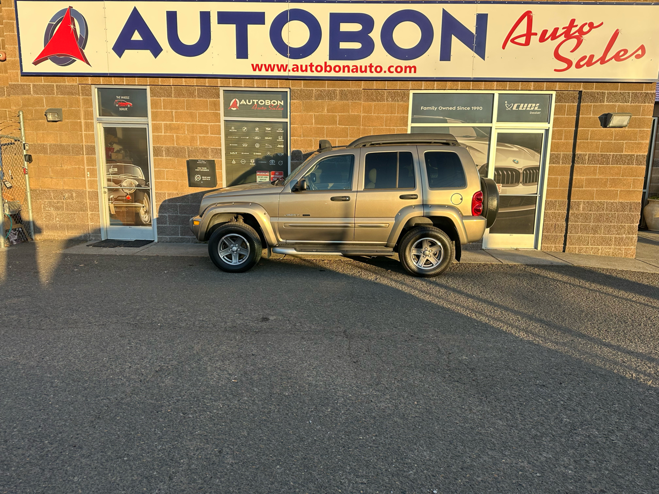 Jeep Liberty 4dr Renegade 4WD 2003