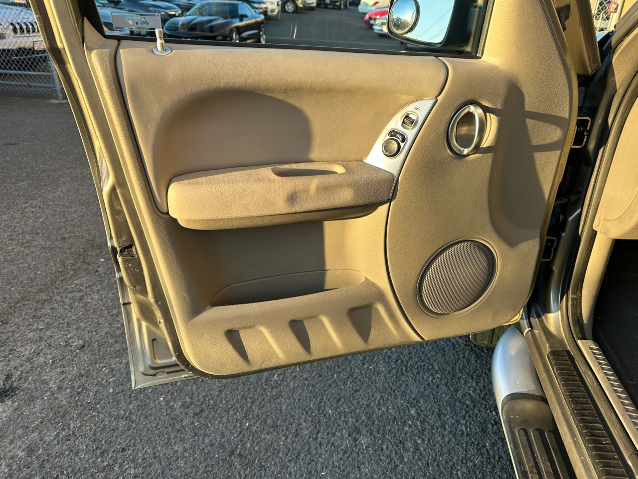 Jeep Liberty 4dr Renegade 4WD 2003