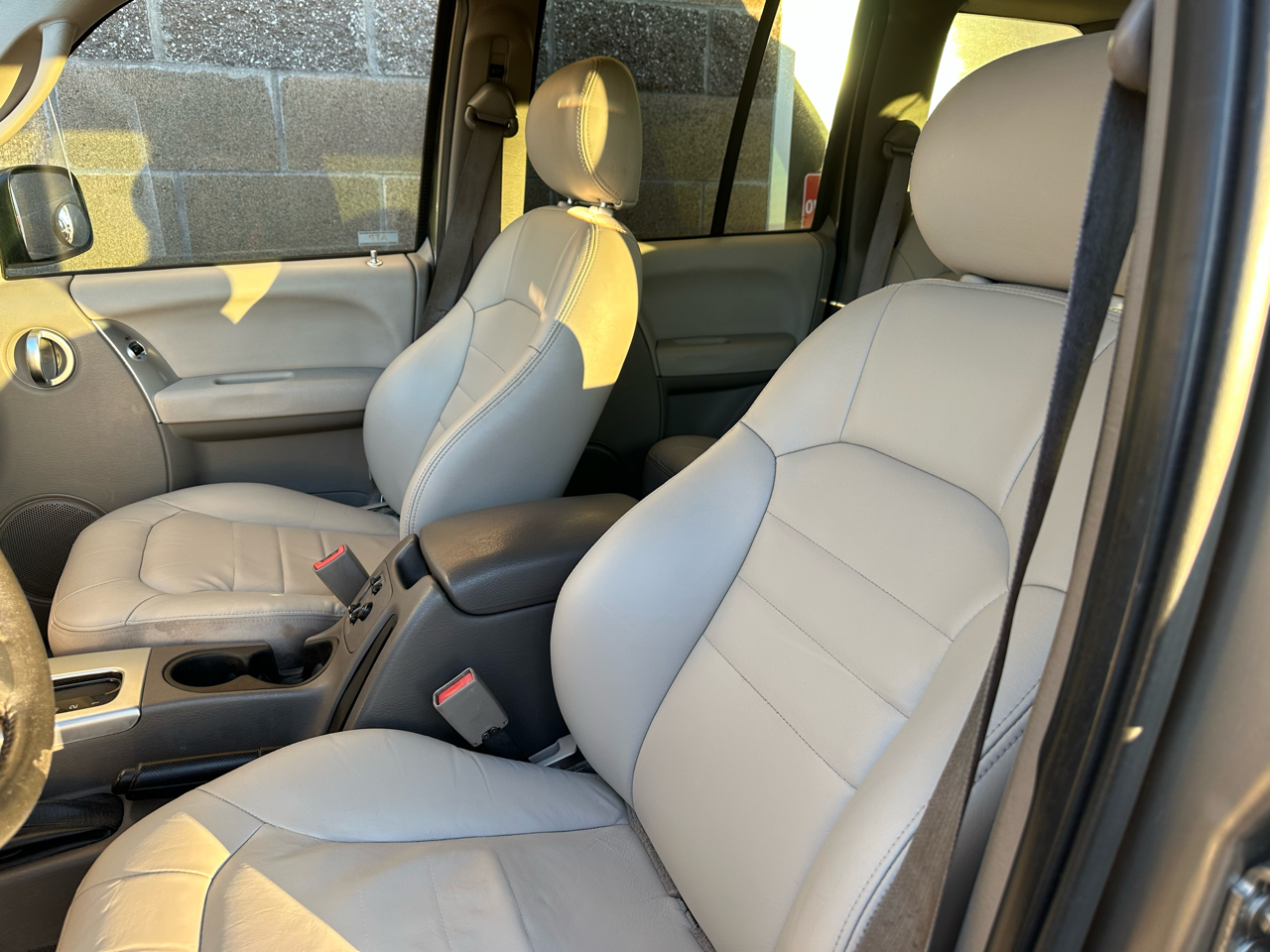 Jeep Liberty 4dr Renegade 4WD 2003