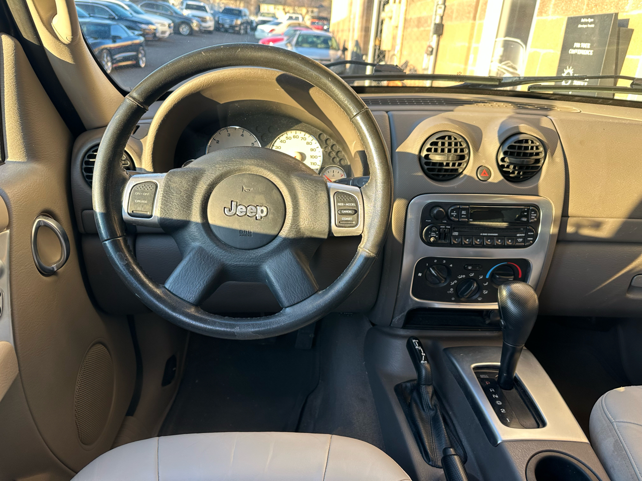 Jeep Liberty 4dr Renegade 4WD 2003