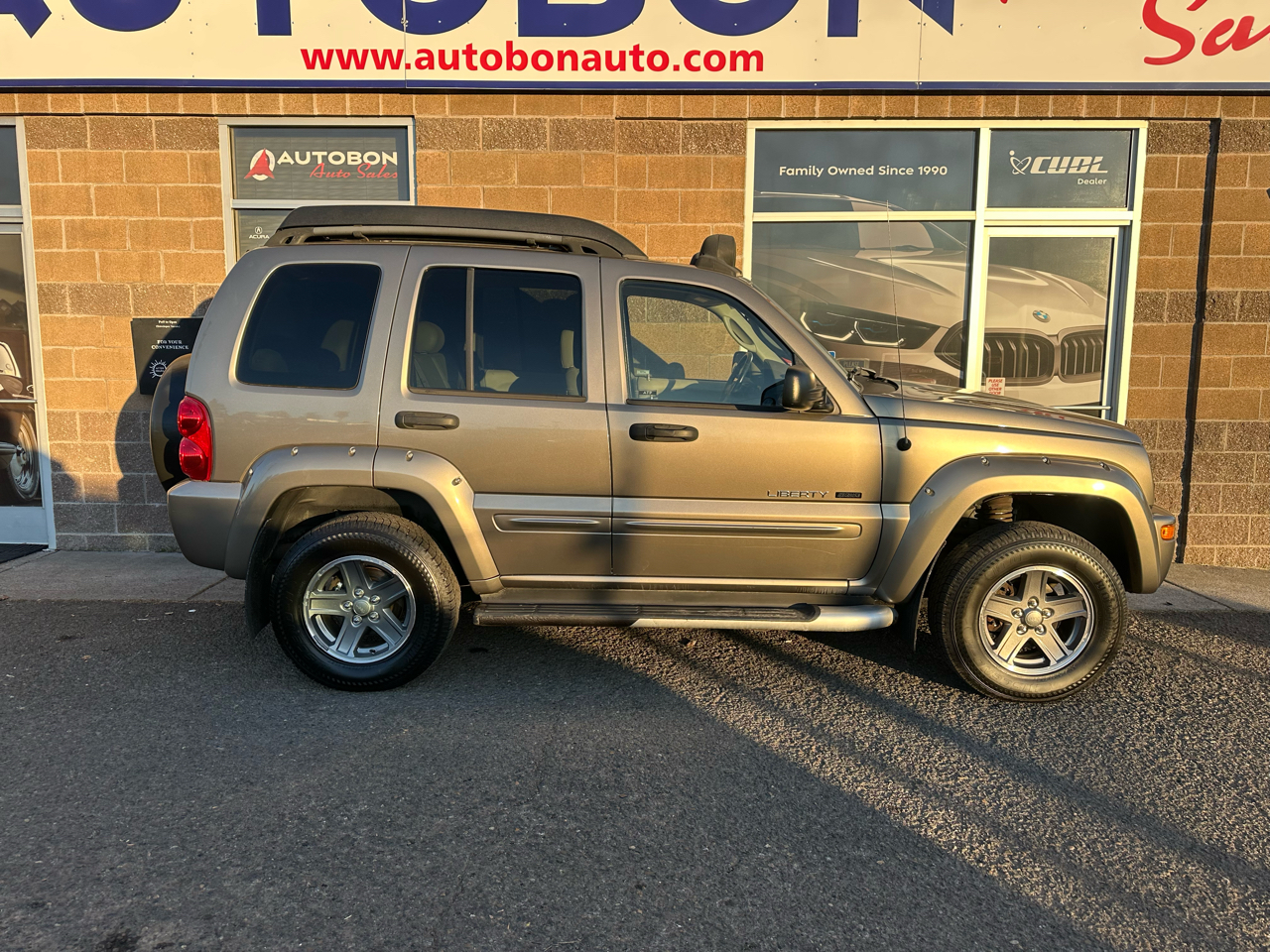 Jeep Liberty 4dr Renegade 4WD 2003