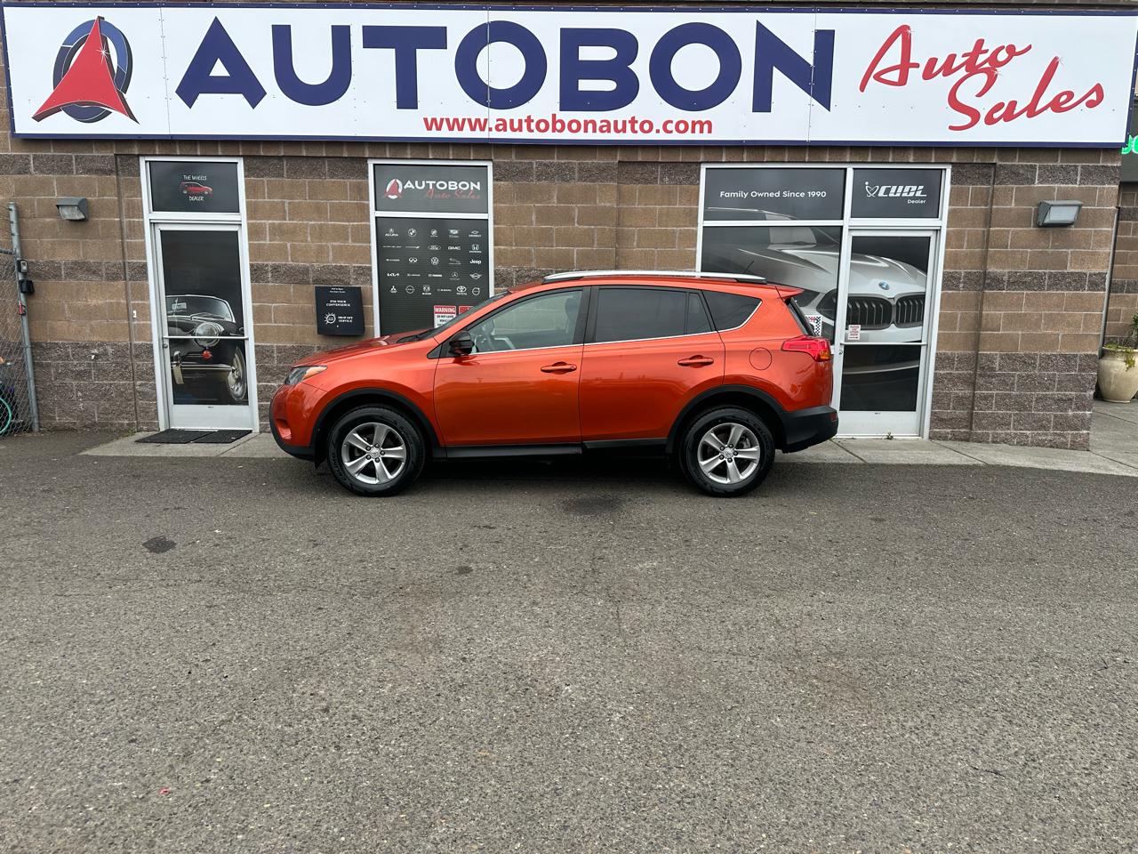 Toyota RAV4 AWD 4dr LE (Natl) 2015