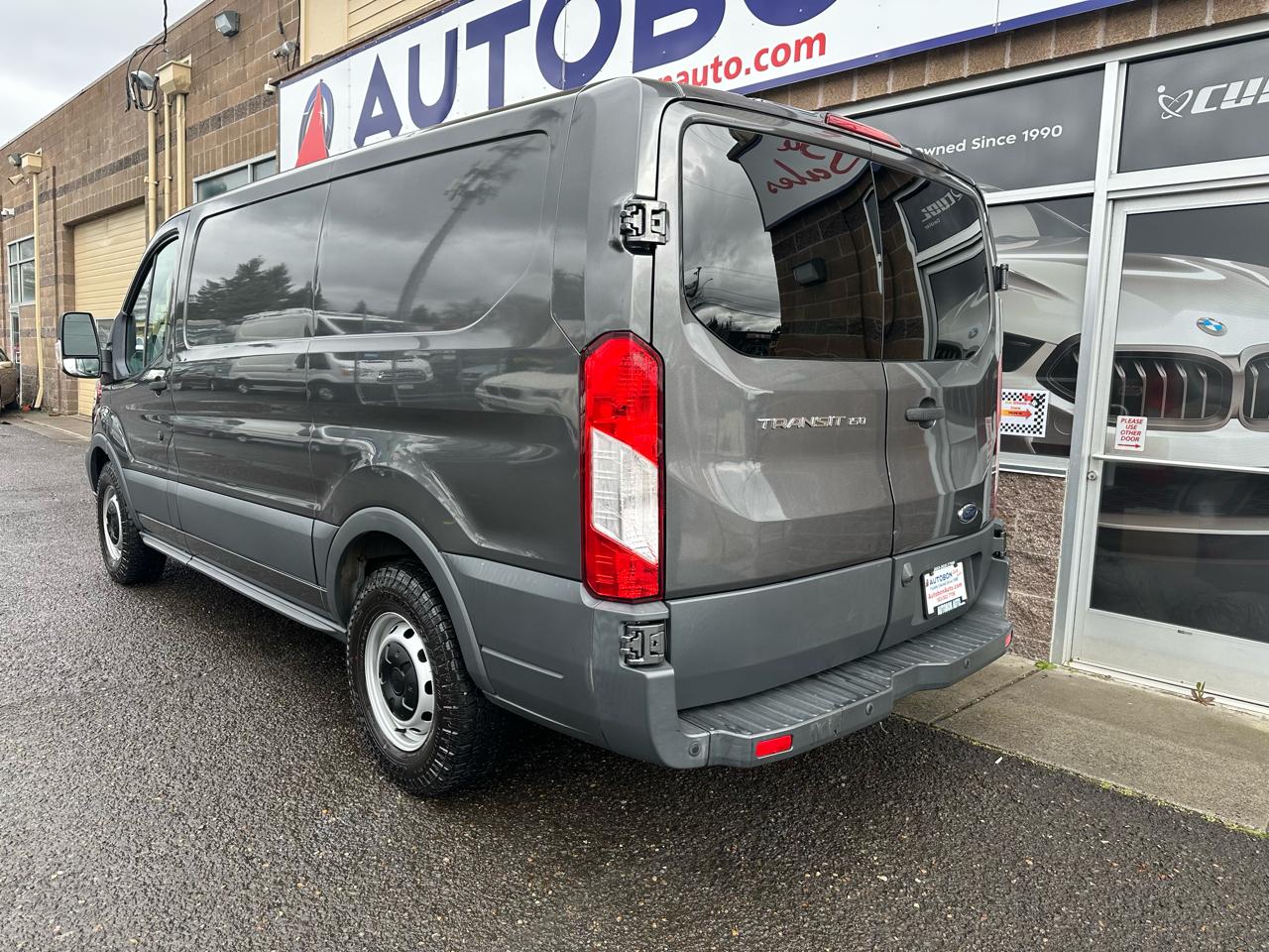 Ford Transit Van T-150 130" Low Rf 8600 GVWR Sliding RH Dr 2017