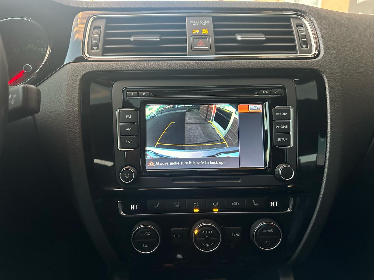 Volkswagen Jetta Sedan 4dr Auto 2.0T GLI SE PZEV 2015