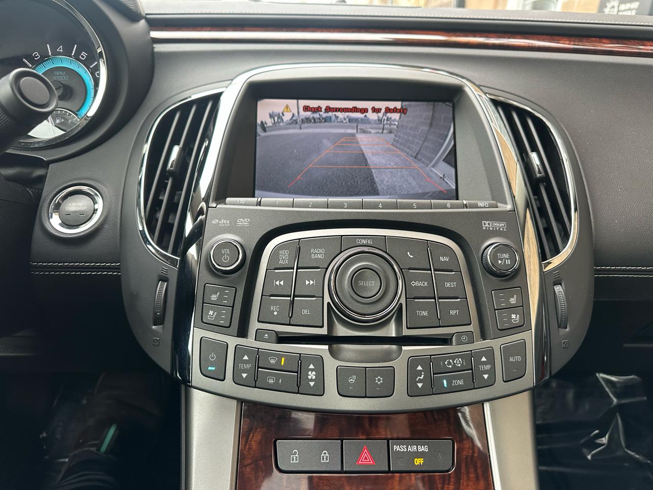 Buick LaCrosse 4dr Sdn CXS 2011