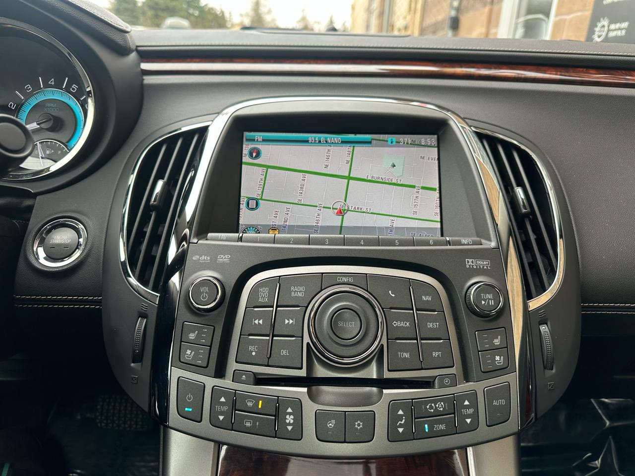 Buick LaCrosse 4dr Sdn CXS 2011