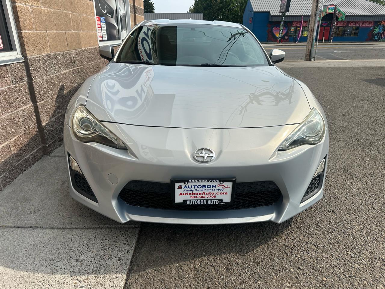 Scion FR-S 2dr Cpe Man (Natl) 2013