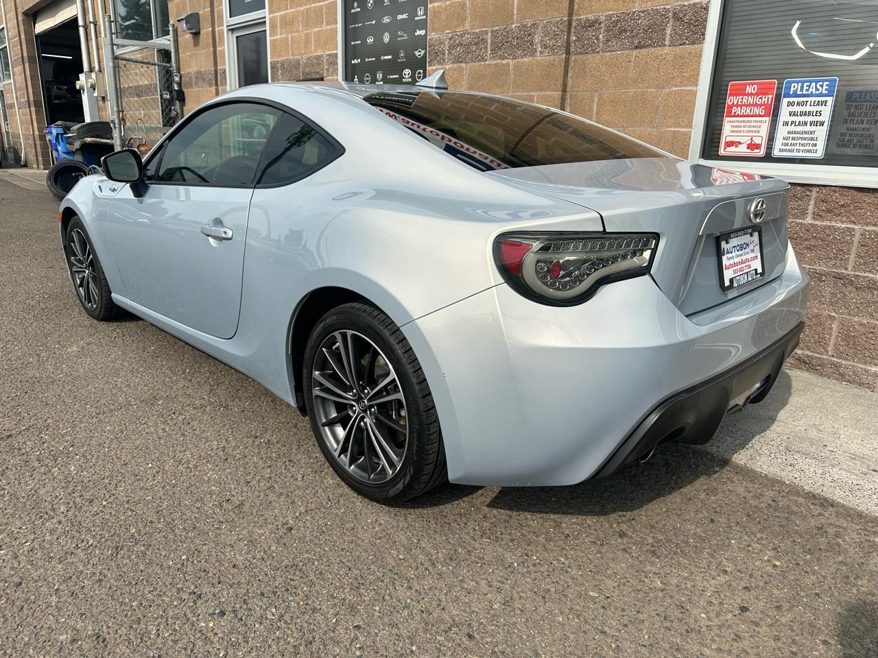 Scion FR-S 2dr Cpe Man (Natl) 2013