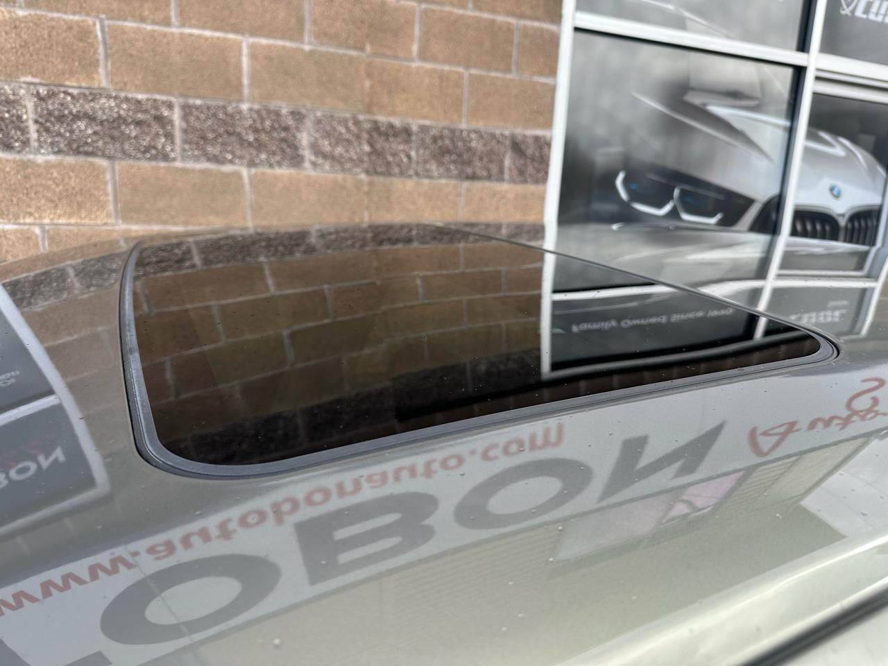 Cadillac DTS 4dr Sdn Luxury Collection 2011