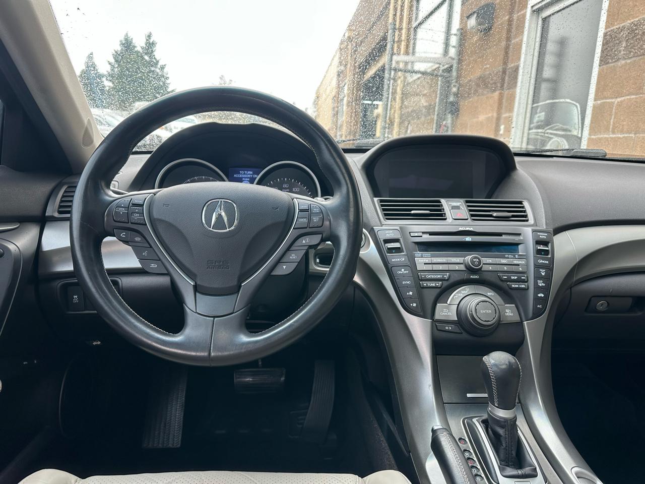 Acura TL 4dr Sdn Auto SH-AWD Tech 2010