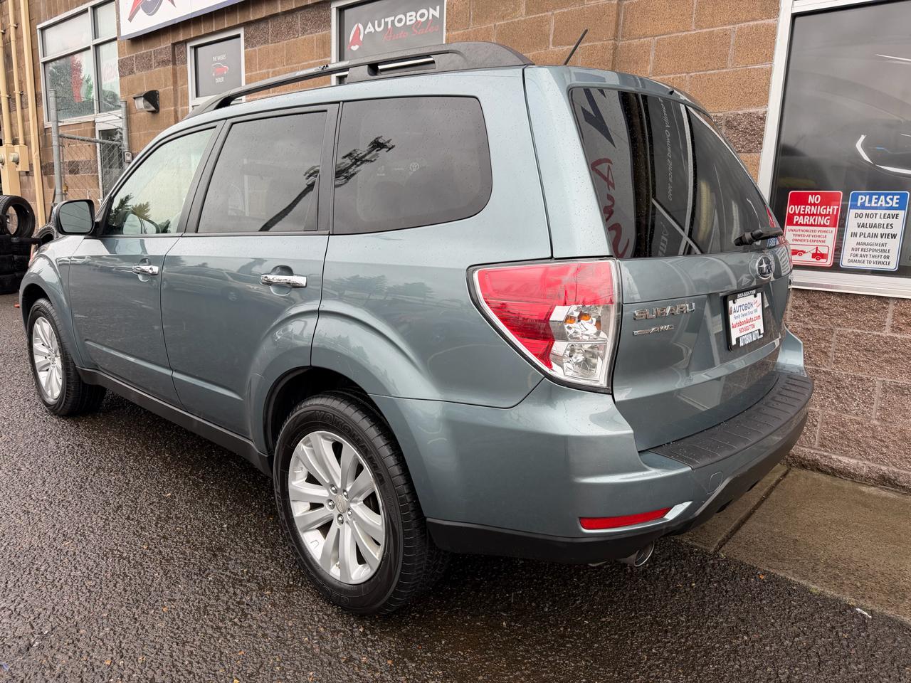 Subaru Forester 4dr Auto 2.5X Limited 2011