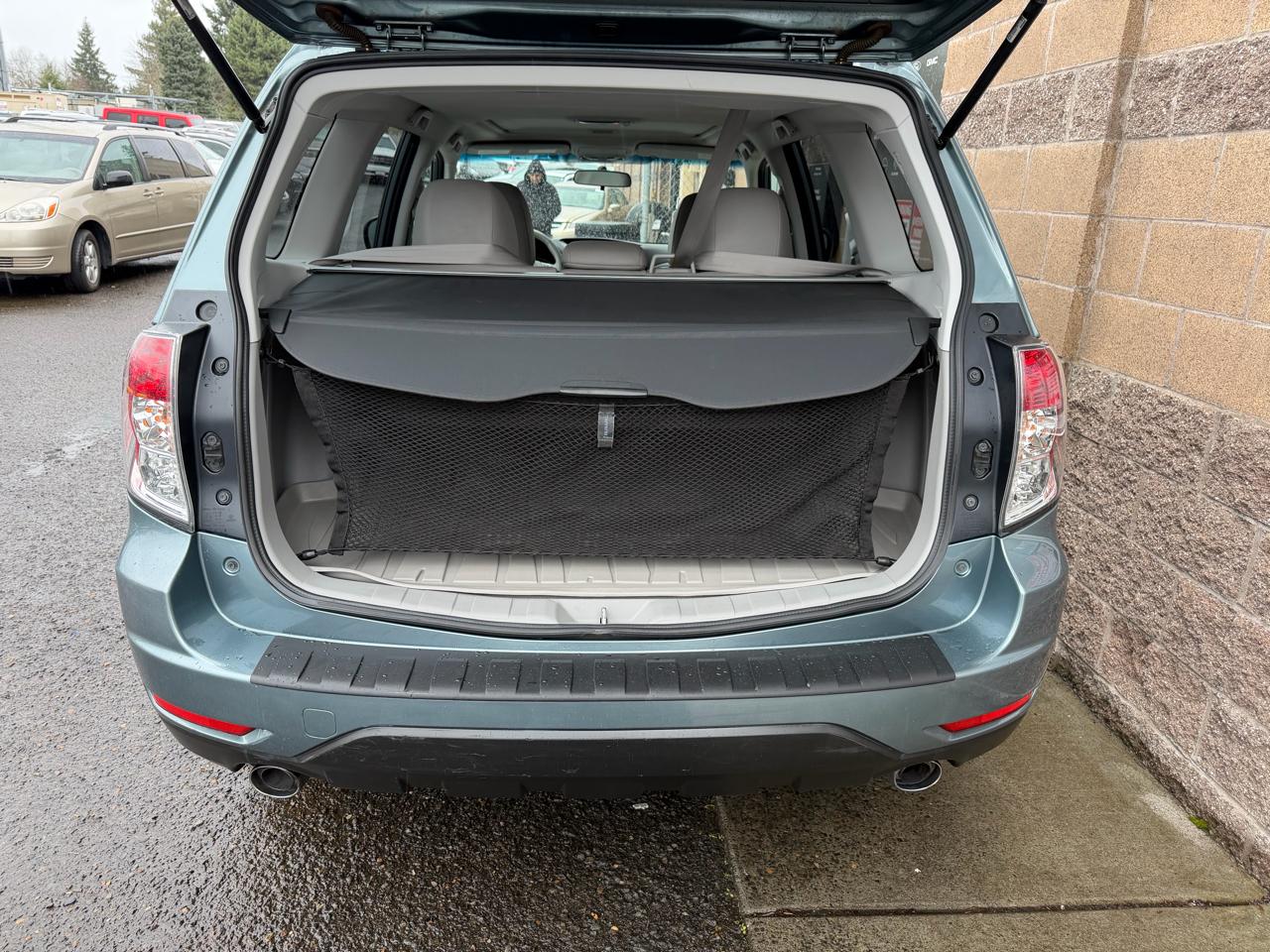 Subaru Forester 4dr Auto 2.5X Limited 2011