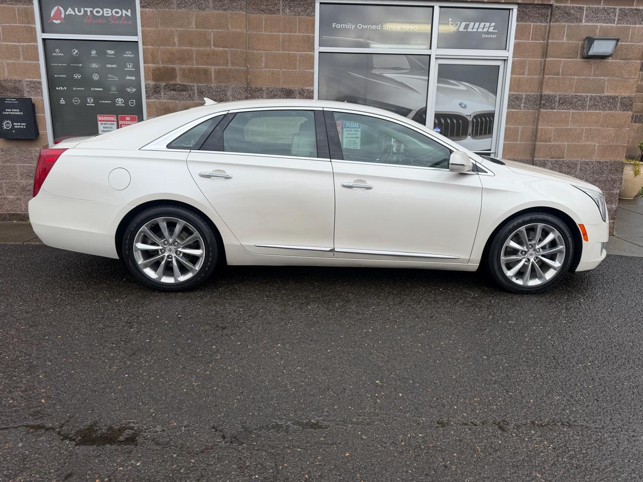 Cadillac XTS 4dr Sdn Premium AWD 2013