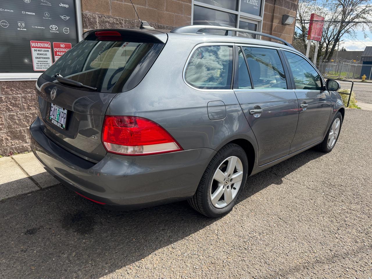 Volkswagen Jetta SportWagen 4dr Auto SE PZEV 2009