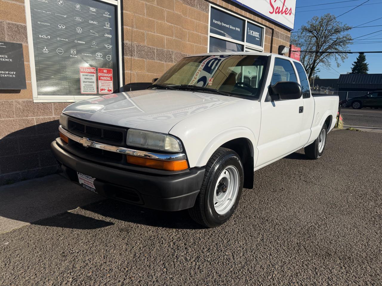 Chevrolet S-10 Ext Cab 123" WB Fleet 2003