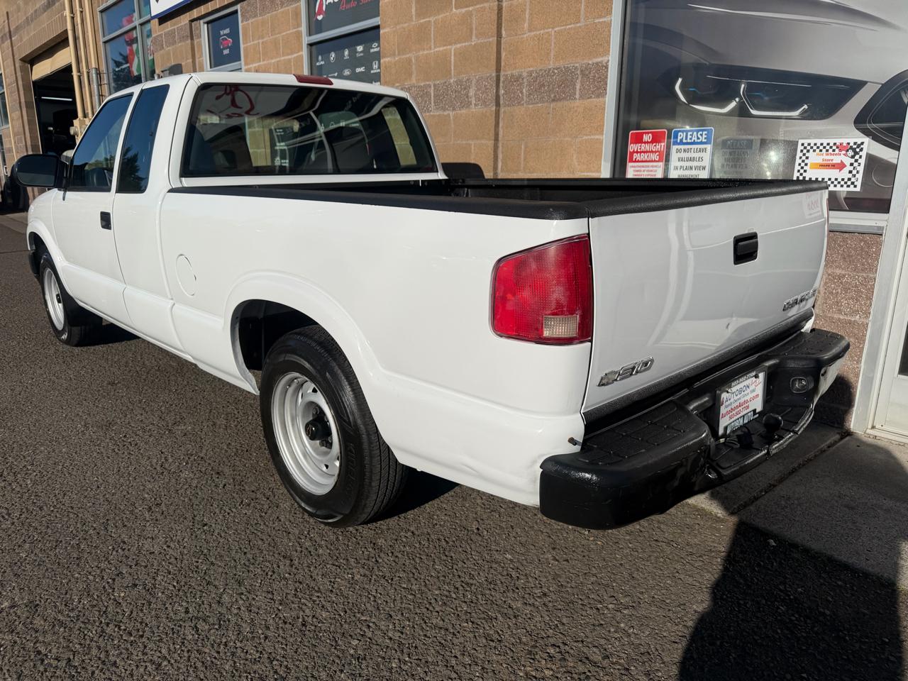 Chevrolet S-10 Ext Cab 123" WB Fleet 2003