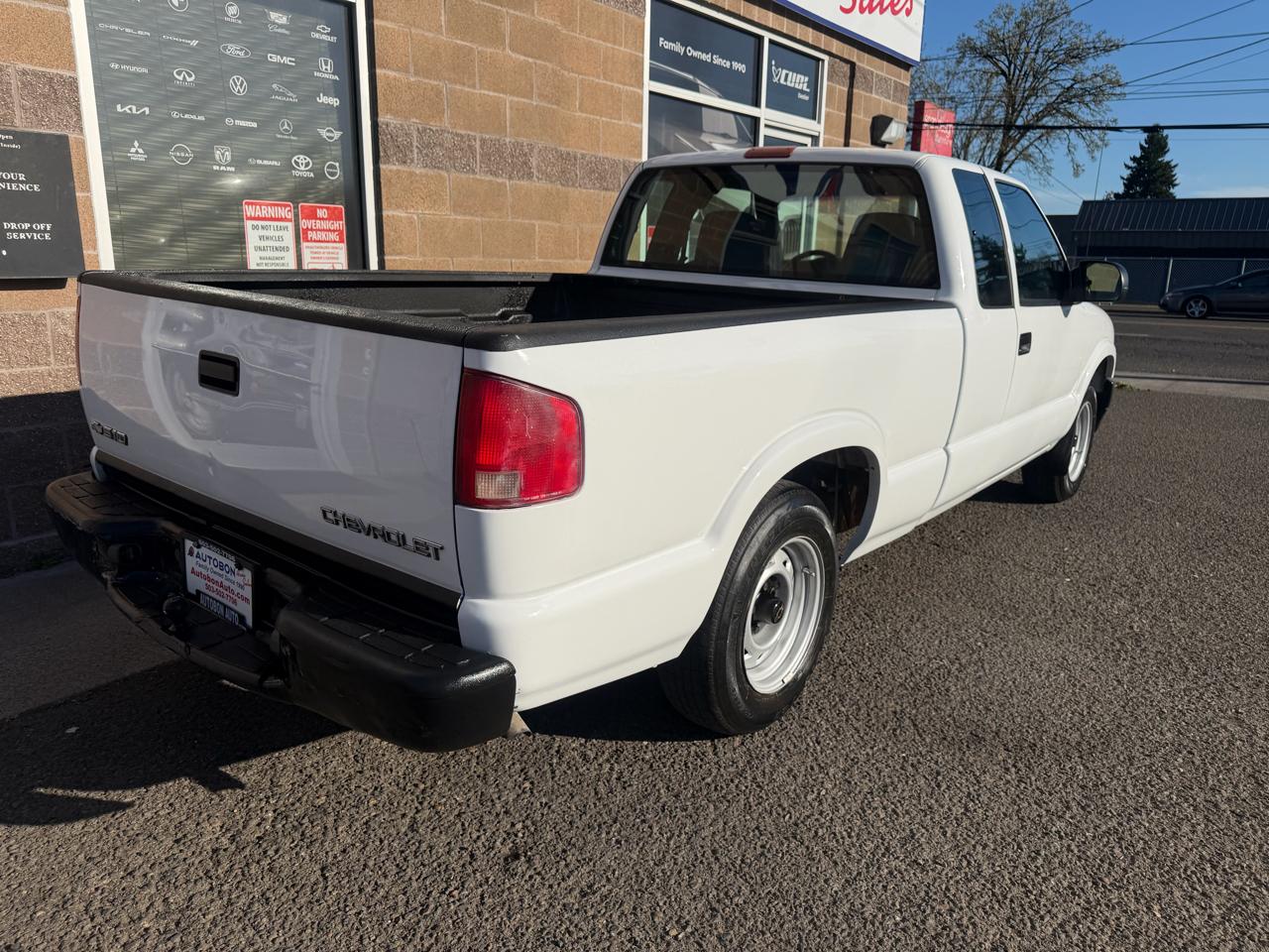 Chevrolet S-10 Ext Cab 123" WB Fleet 2003