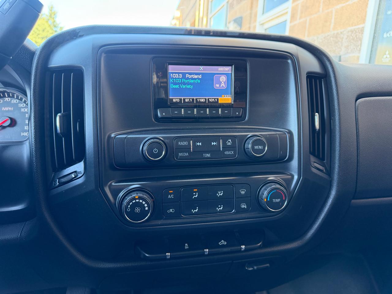 Chevrolet Silverado 1500 2WD Reg Cab 133.0" Work Truck w/1WT 2014