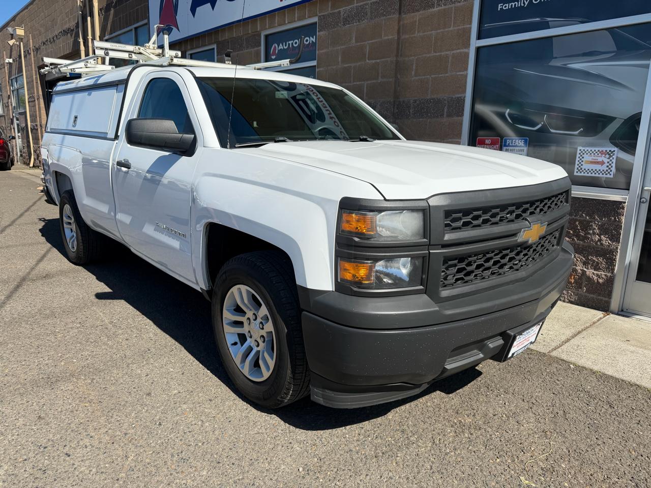 Chevrolet Silverado 1500 2WD Reg Cab 133.0" Work Truck w/1WT 2014