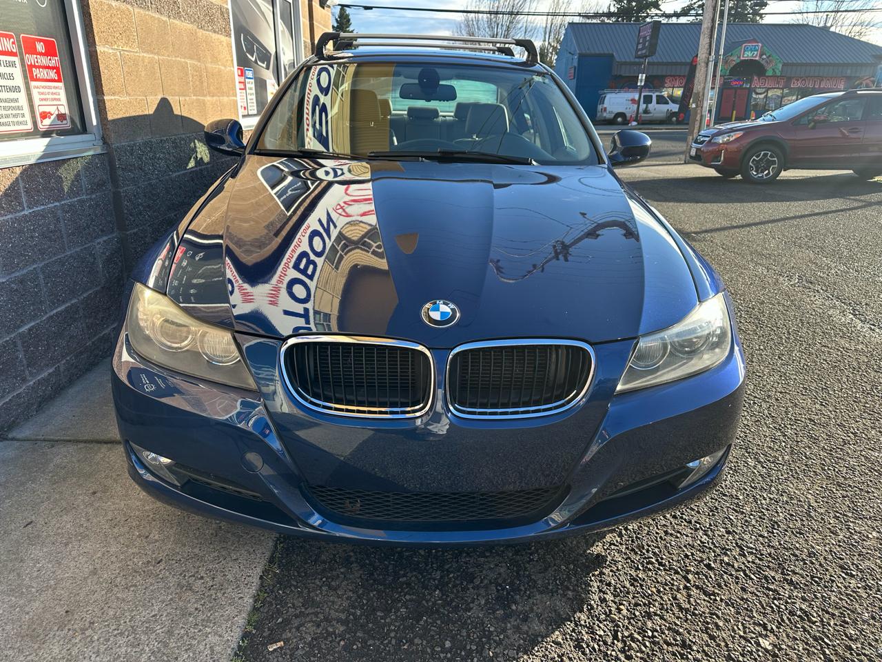 BMW 3 Series 4dr Sdn 328i RWD South Africa 2011