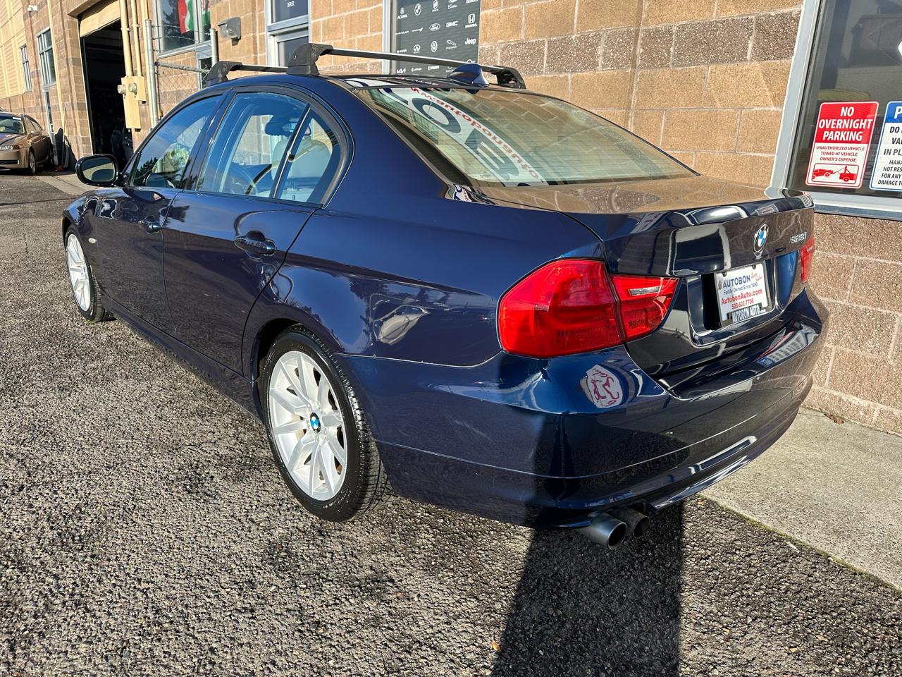 BMW 3 Series 4dr Sdn 328i RWD South Africa 2011