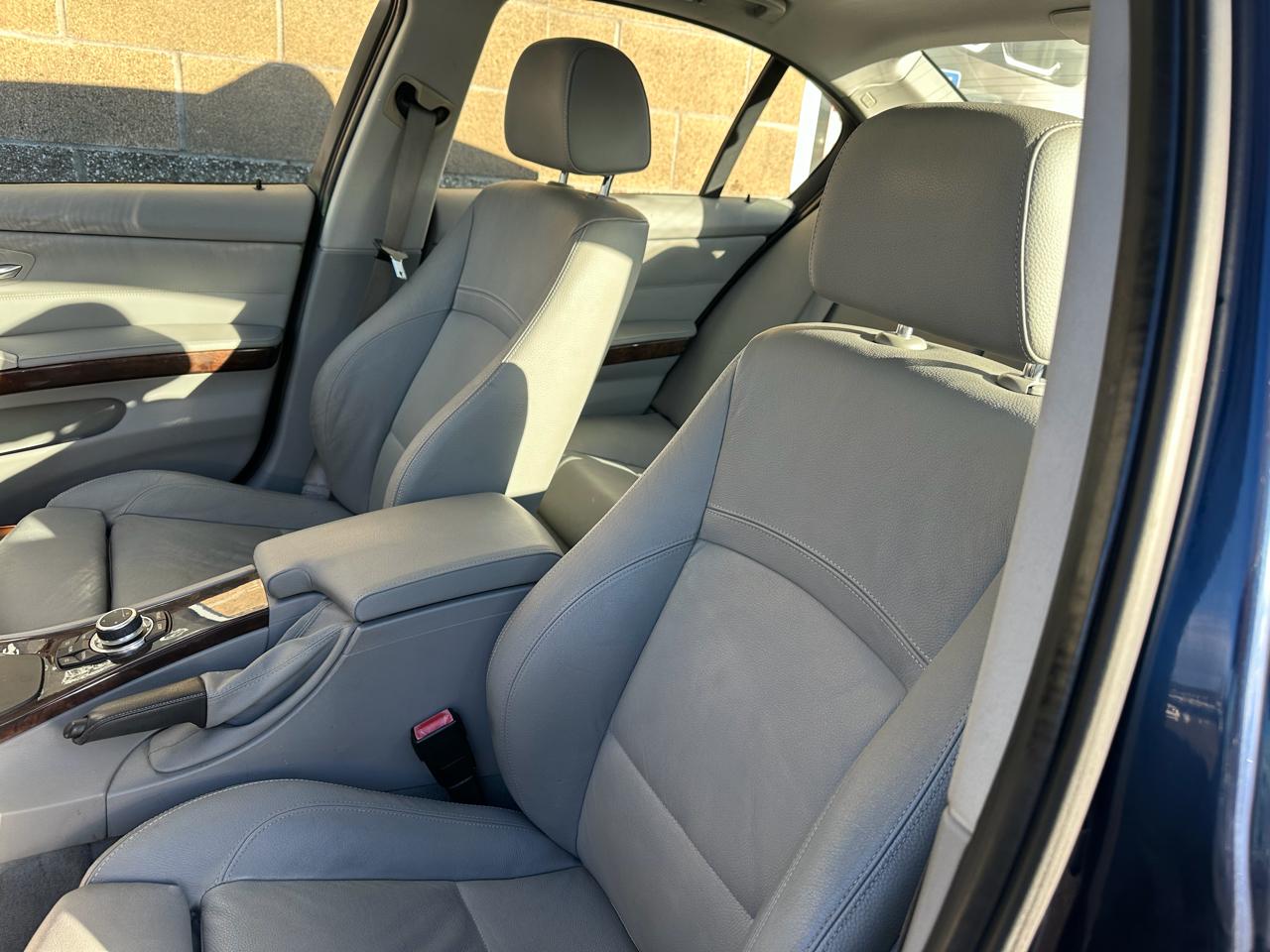 BMW 3 Series 4dr Sdn 328i RWD South Africa 2011