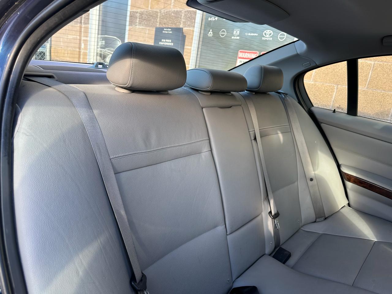 BMW 3 Series 4dr Sdn 328i RWD South Africa 2011