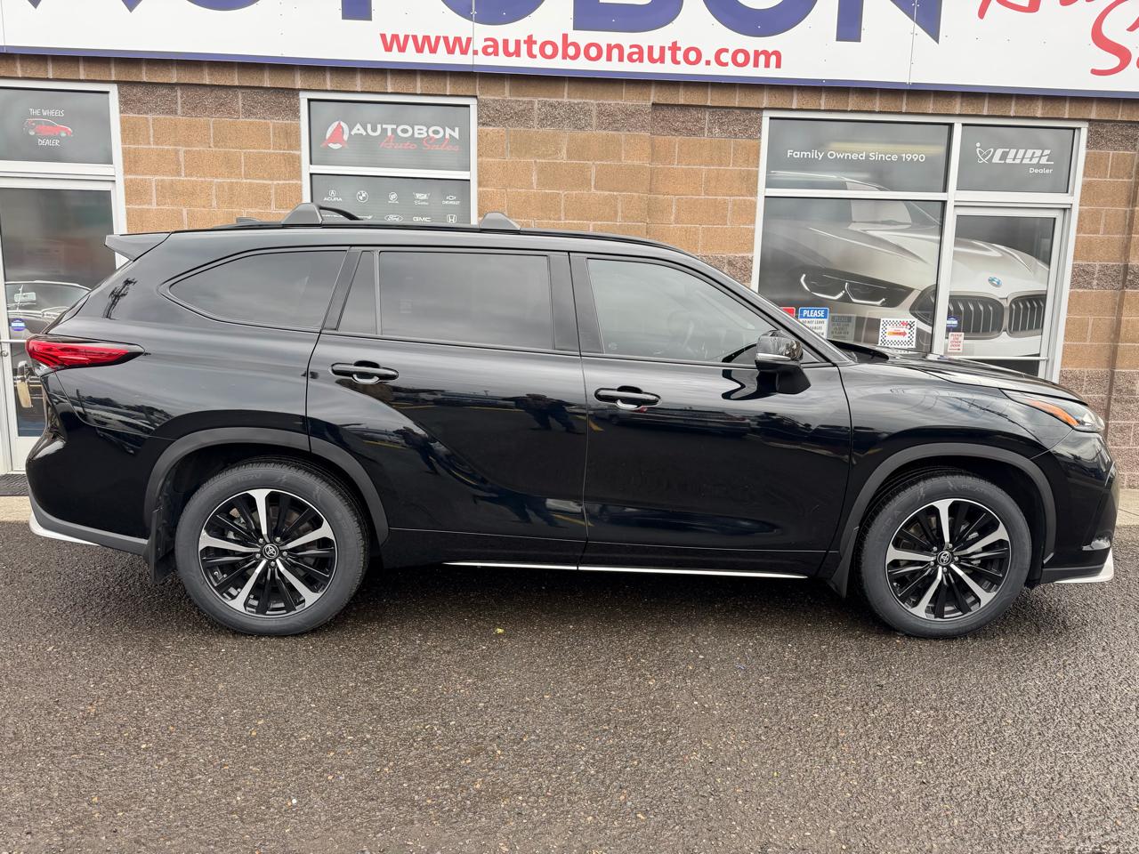 Toyota Highlander XSE AWD (Natl) 2022