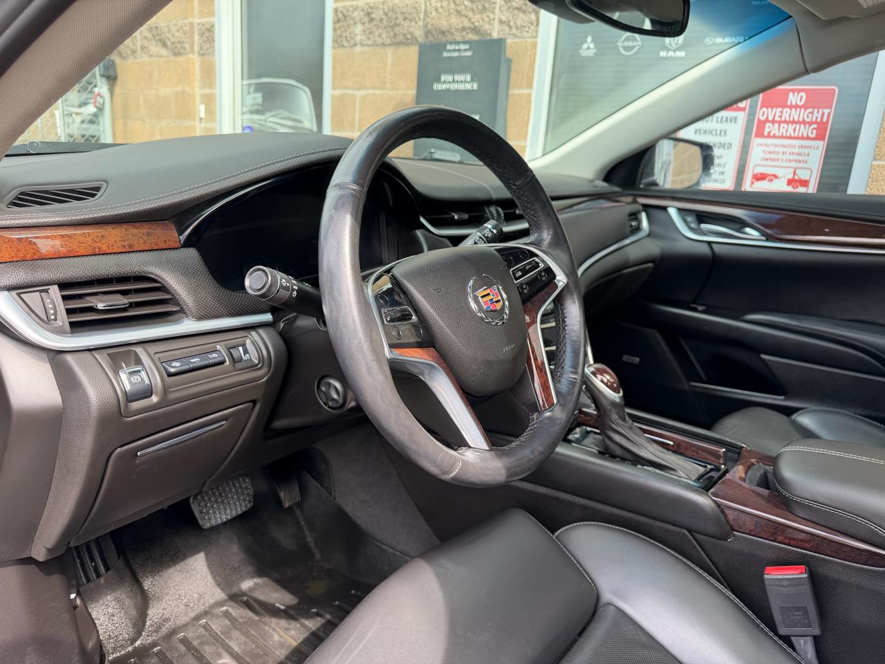 Cadillac XTS 4dr Sdn Premium FWD 2013