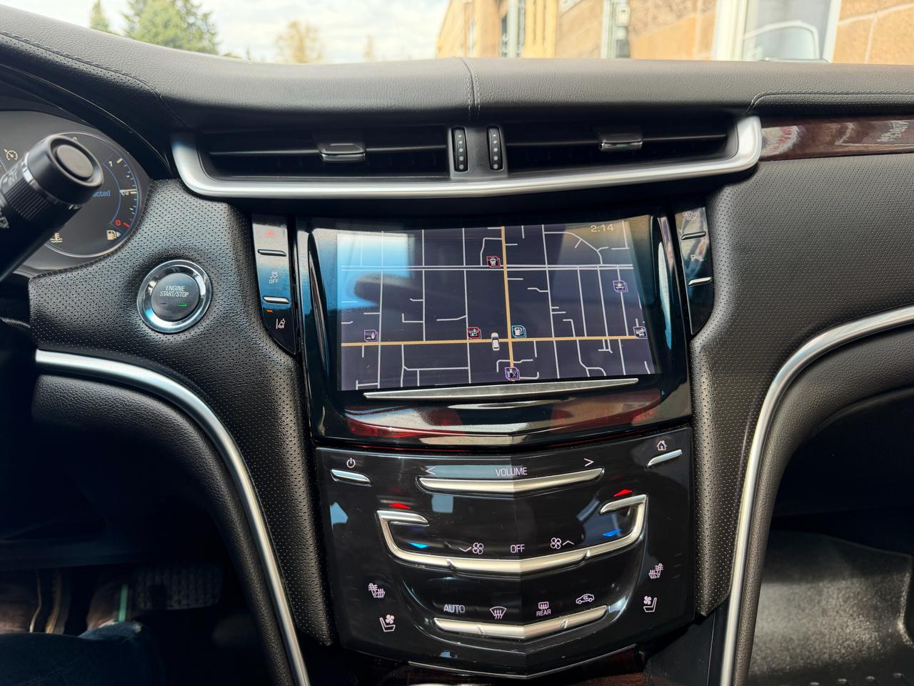 Cadillac XTS 4dr Sdn Premium FWD 2013