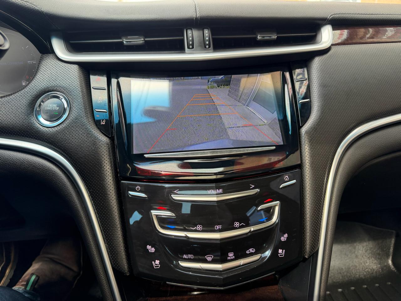 Cadillac XTS 4dr Sdn Premium FWD 2013